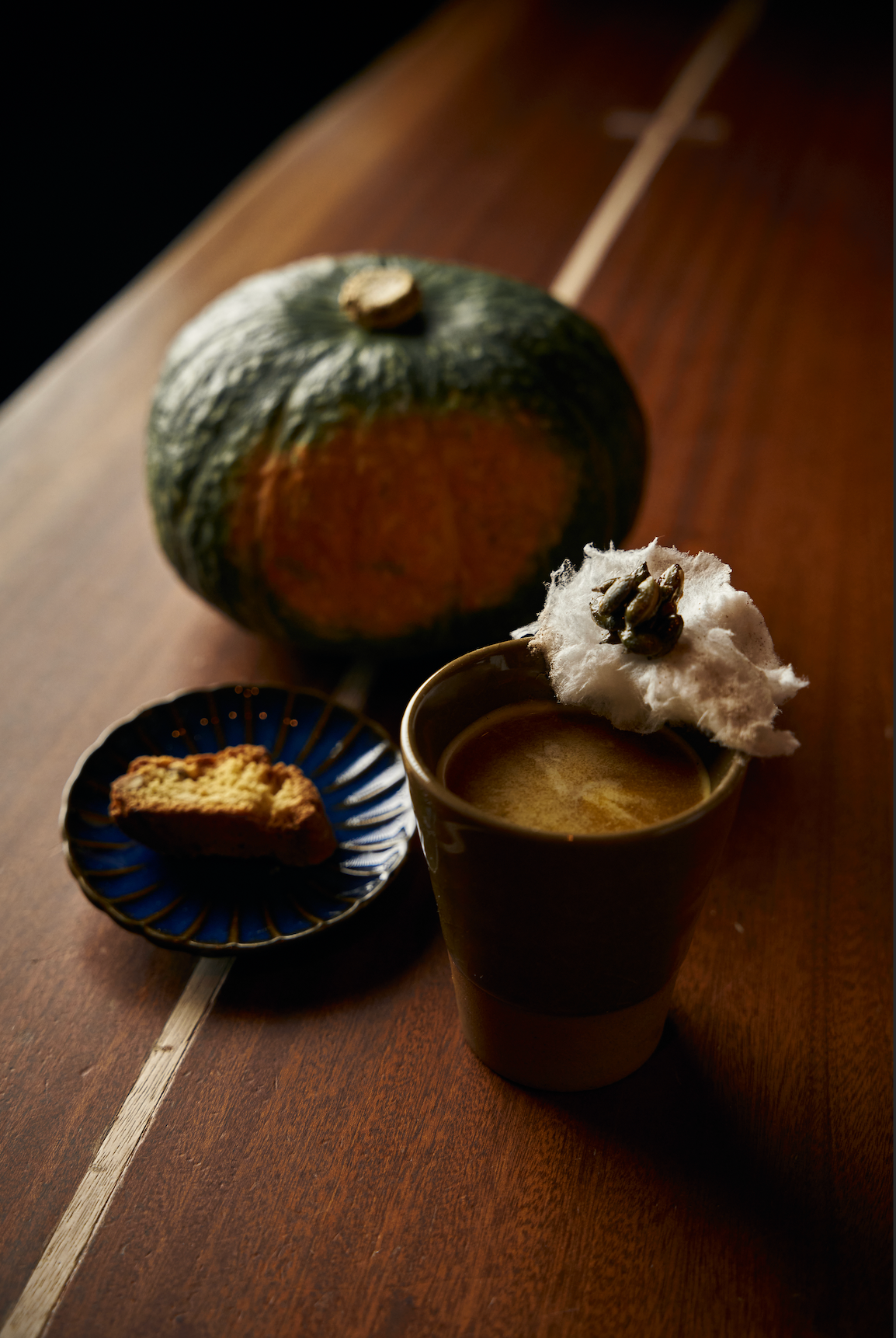 Classic Japanese fundamental techniques with inspired creativity.
Under the guidance of Massimo Petovello, Mizunara’s cocktail program harmonizes classic Japanese techniques with inspirations from the rich cocktail heritage of Japan and various cultures including his own roots in Italy. 

Cocktails inside our leather-bound menu embodies the essence of a classic Japanese cocktail bar. Each cocktail is crafted with hand-cut ice and premium spirits. 
